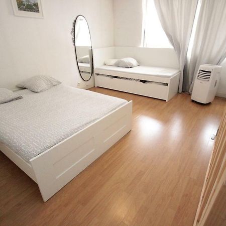 Ymmo 93500 Apartment Pantin Bagian luar foto