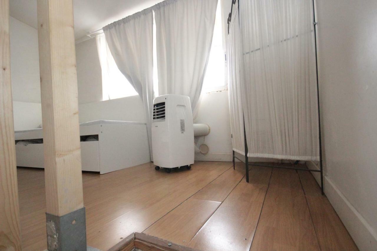 Ymmo 93500 Apartment Pantin Bagian luar foto