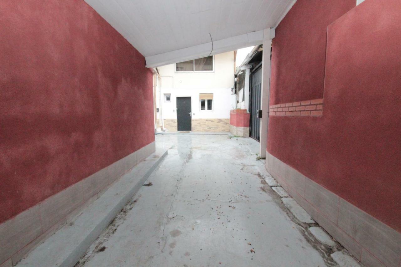 Ymmo 93500 Apartment Pantin Bagian luar foto