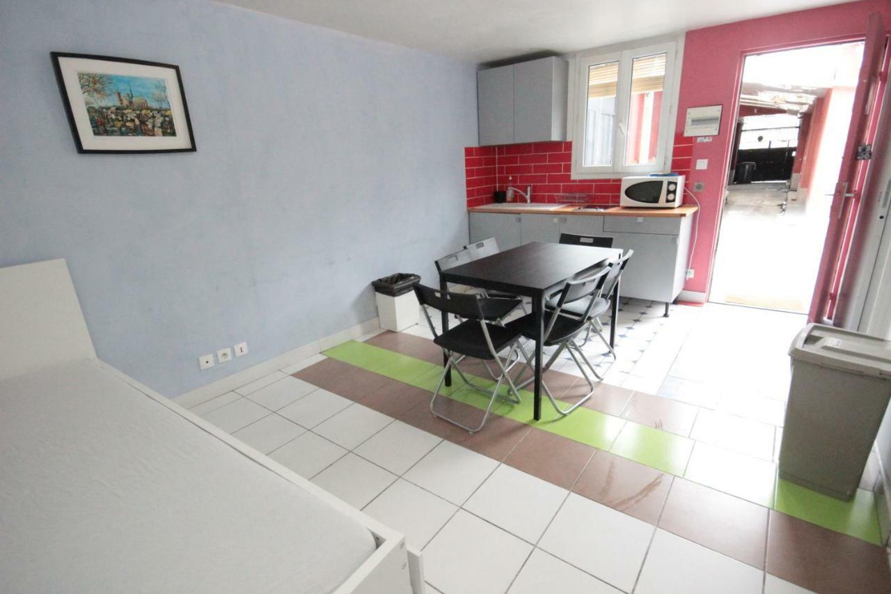 Ymmo 93500 Apartment Pantin Bagian luar foto
