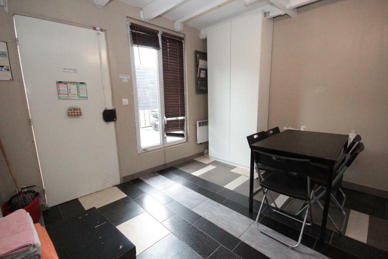 Ymmo 93500 Apartment Pantin Bagian luar foto