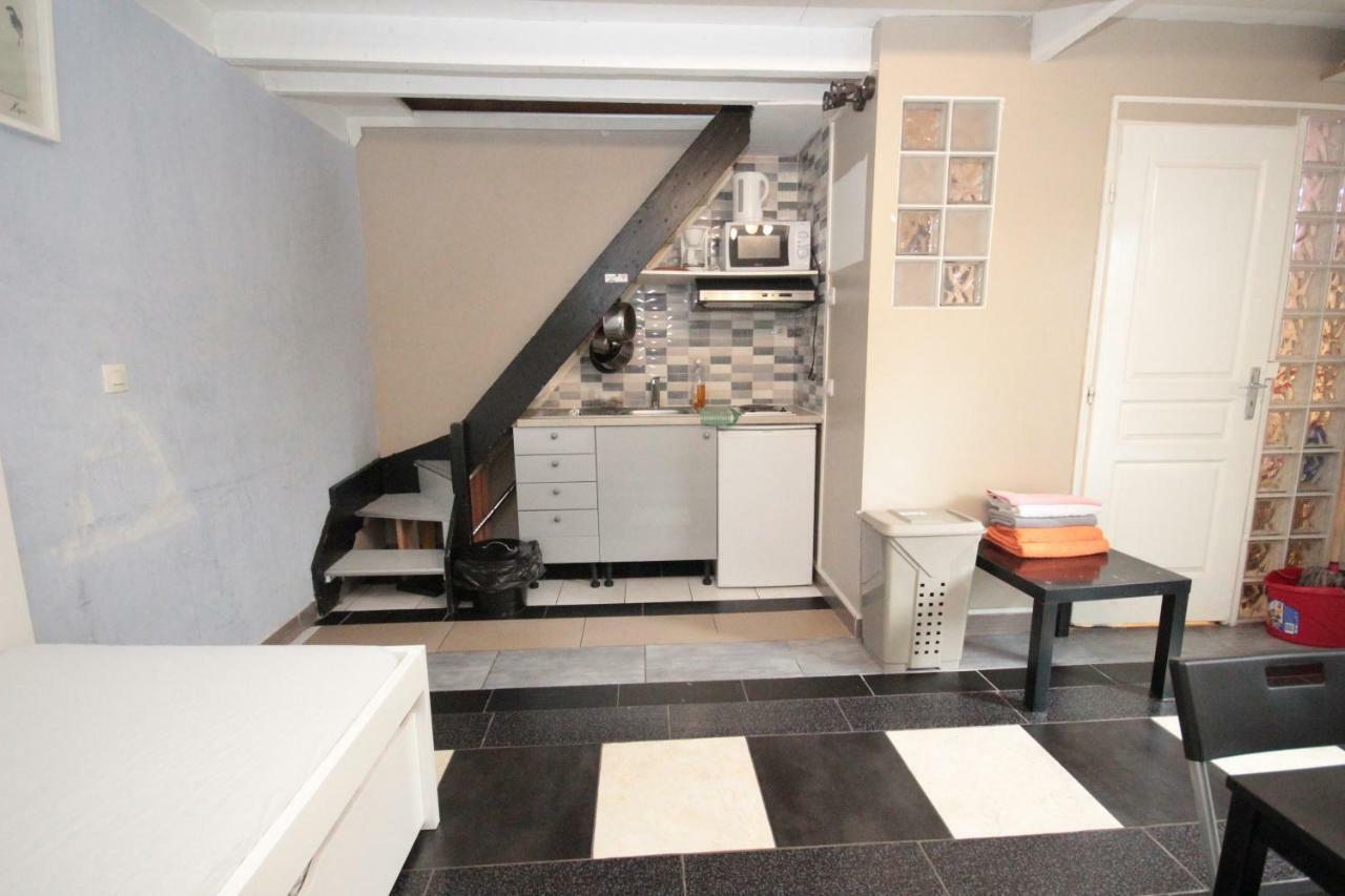 Ymmo 93500 Apartment Pantin Bagian luar foto