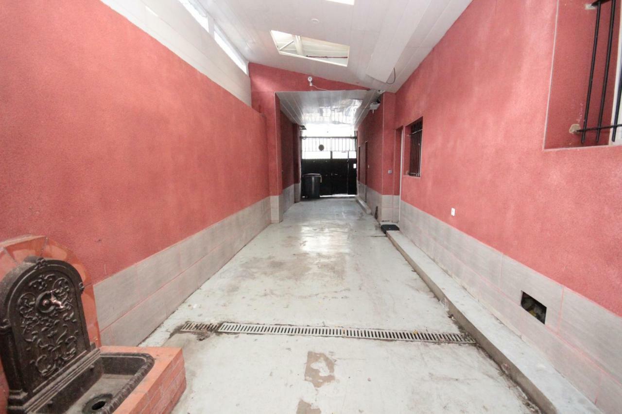 Ymmo 93500 Apartment Pantin Bagian luar foto