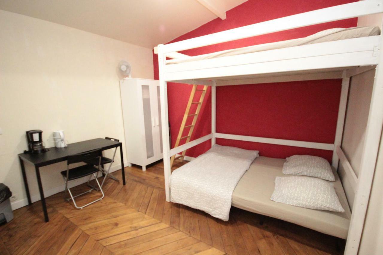 Ymmo 93500 Apartment Pantin Bagian luar foto