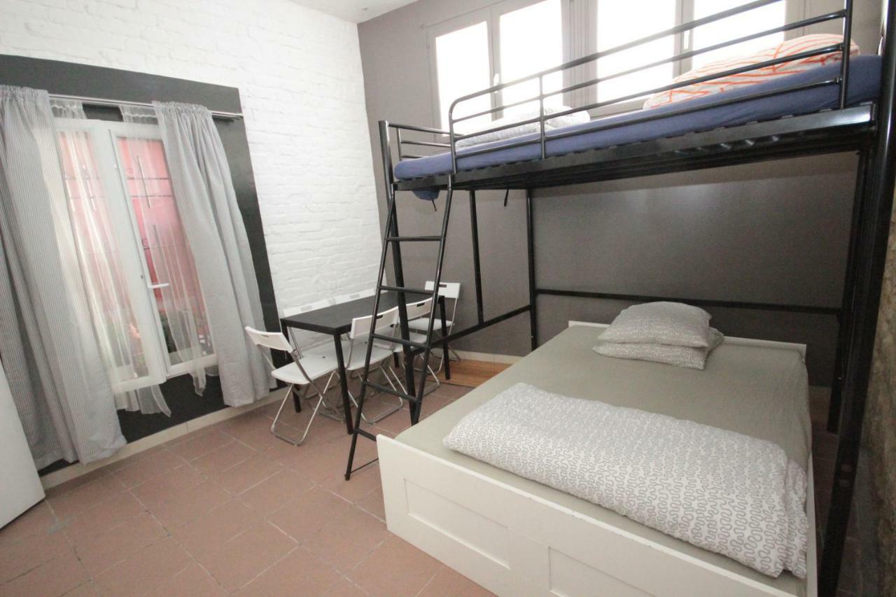 Ymmo 93500 Apartment Pantin Bagian luar foto