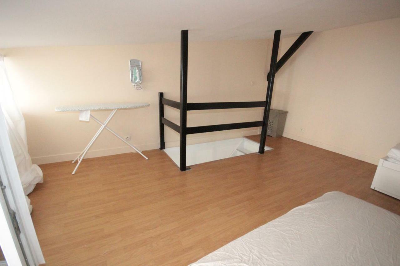 Ymmo 93500 Apartment Pantin Bagian luar foto