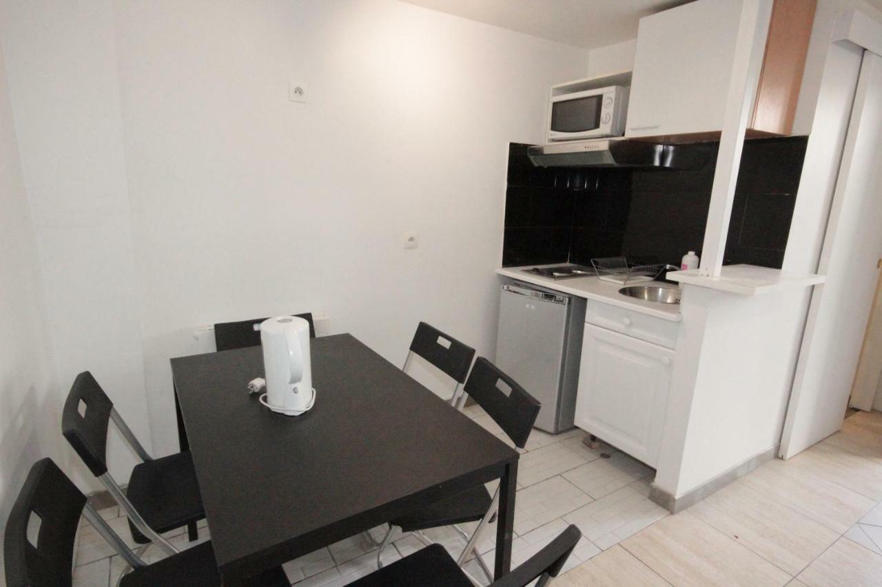Ymmo 93500 Apartment Pantin Bagian luar foto